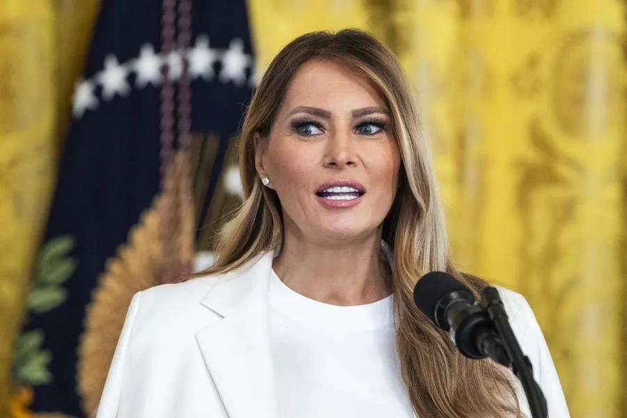 Melania Trump amenaza con demandar a Hunter Biden por vincularla con Jeffrey Epstein