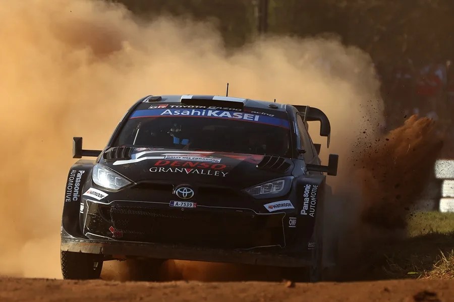 El finlandés Rovanperä lidera la primera jornada del Rally de Paraguay