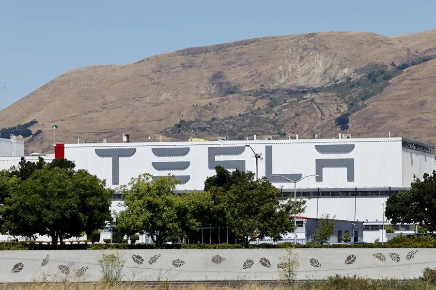 Tesla demanda robotaxis