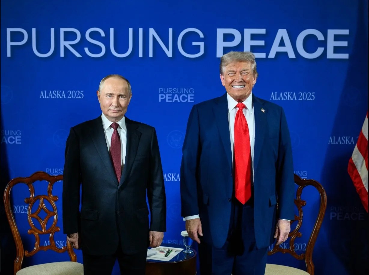 Trump y Putin, reunidos a puerta cerrada en Alaska en la cumbre que busca una tregua en Ucrania