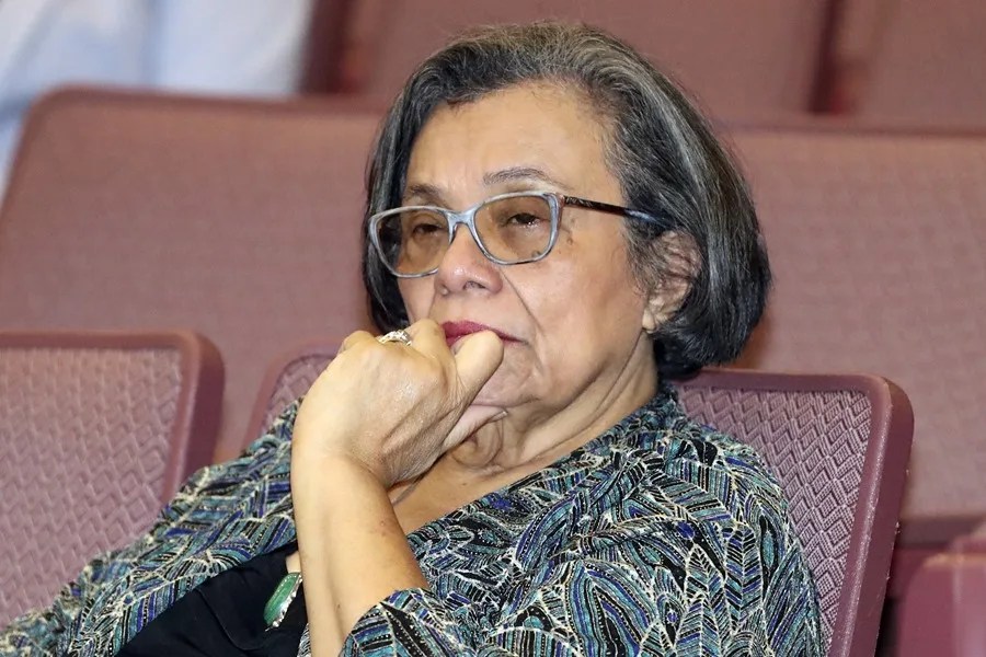 La exrectora de la Universidad Nacional Autónoma de Honduras Julieta Castellanos participa en la presentación del 'Séptimo Informe Estado de la Región 2025' en Tegucigalpa (Honduras). EFE/ STR