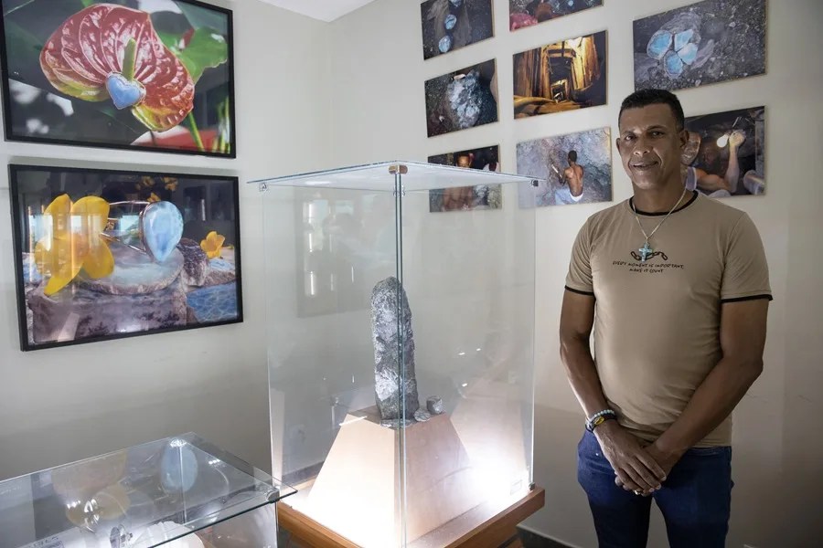 La única mina de larimar del mundo, en República Dominicana, busca mejorar su seguridad