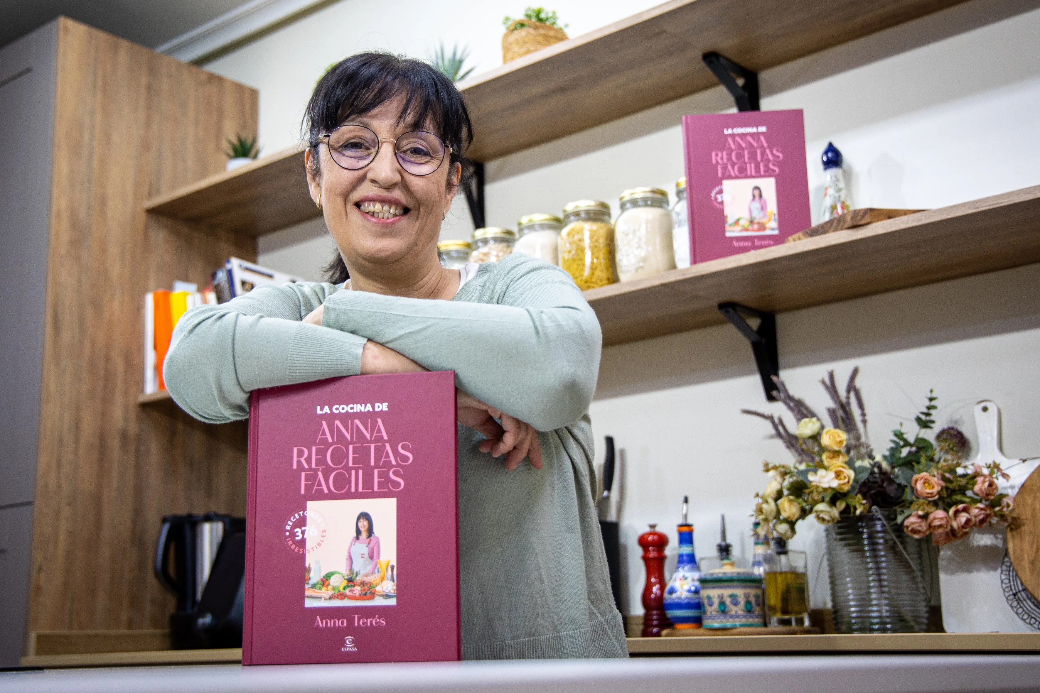 ‘Anna recetas fáciles’ recopila 376 platos sencillos para sus 18 millones de seguidores