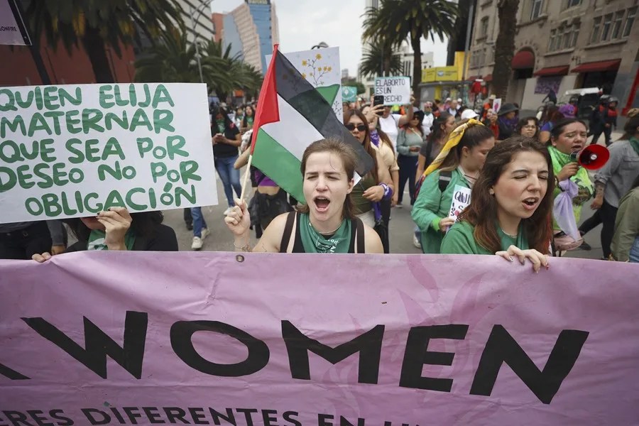 La despenalización total y accesibilidad: la lucha feminista por el aborto persiste en México
