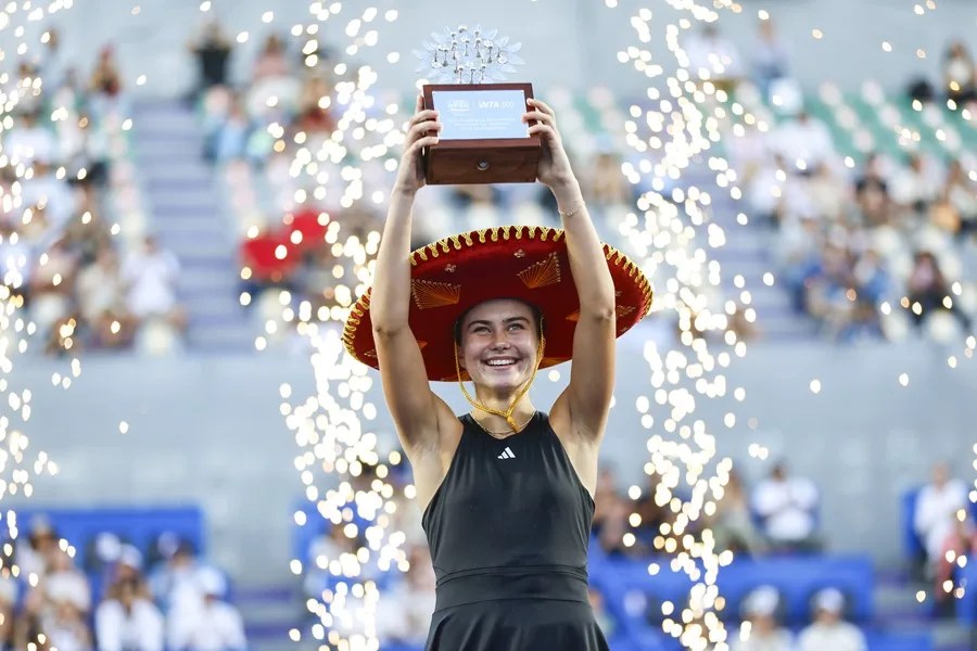 La estadounidense Iva Jovic vence a la colombiana Arango y gana el Abierto de Guadalajara