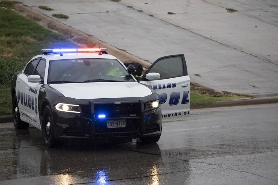 Un tiroteo en una oficina de inmigración en Dallas deja deja dos muertos, incluido el atacante