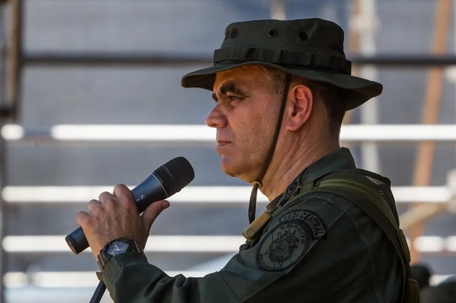 El ministro de Defensa de Venezuela denuncia que EE.UU. realiza vuelos de "inteligencia" contra su país