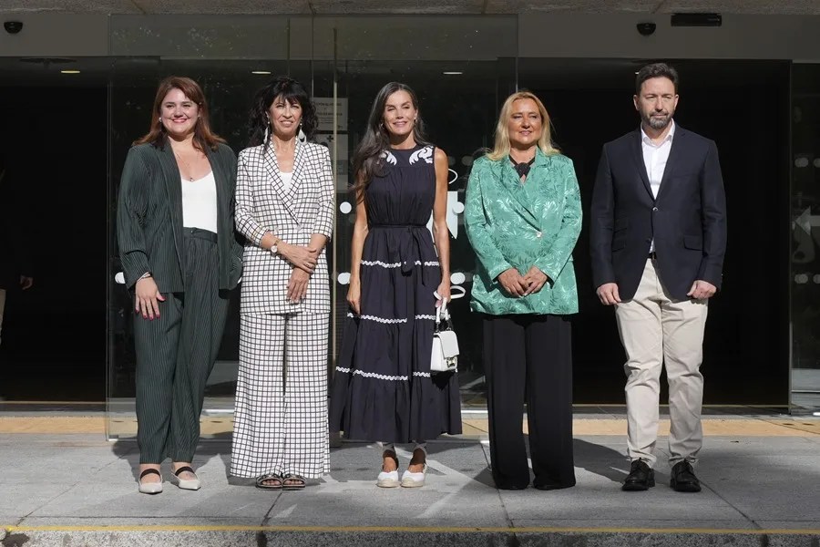 La reina Letizia asiste al coloquio Mujer, Deporte y Sociedad.