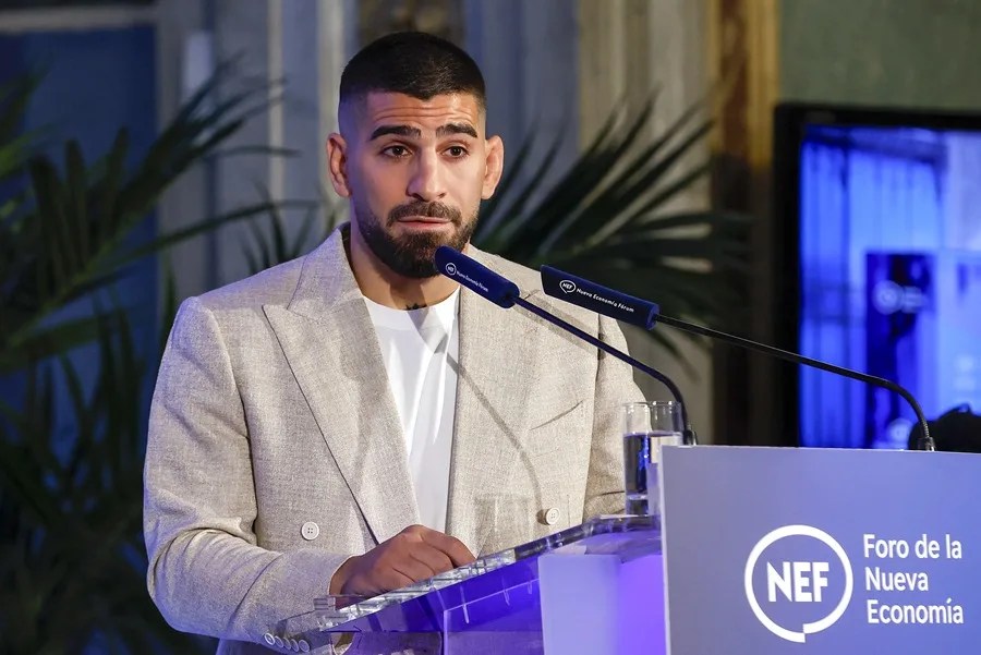 El doble campeón mundial de la UFC Ilia Topuria