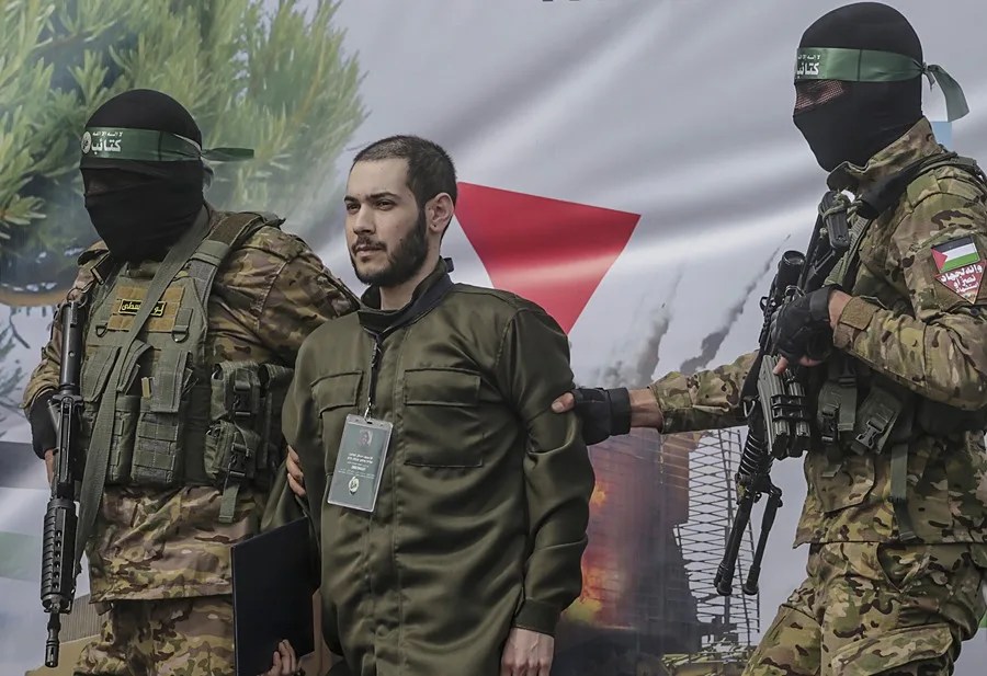 Hamás acepta entregar sus armas a un comité egipcio-palestino pero rechaza la gestión internacional de Gaza