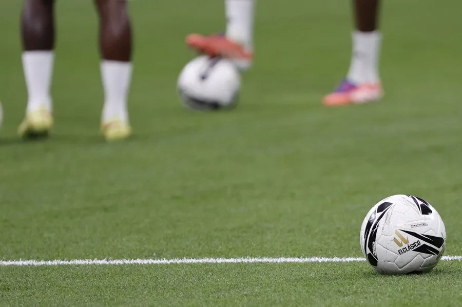 Imagen de un partido de fútbol.