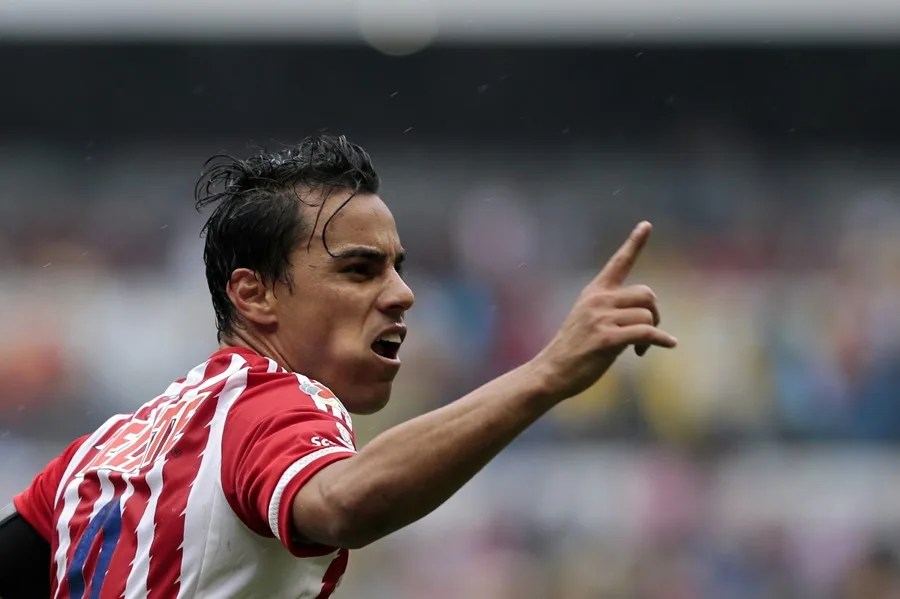 Omar Bravo.