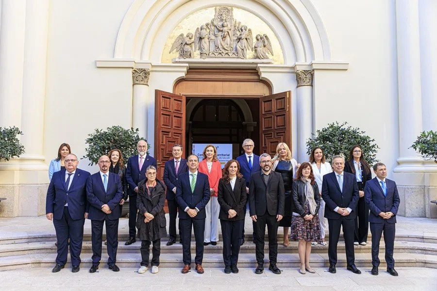 Sanidad comunidades PP ministra