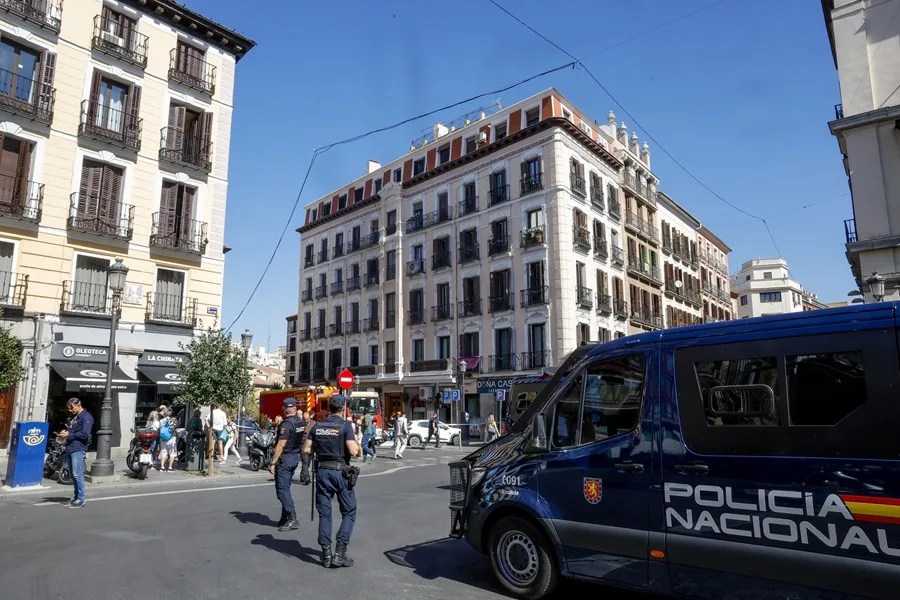 Localizan los cuatro cadáveres de las víctimas del derrumbe de un edificio de Madrid