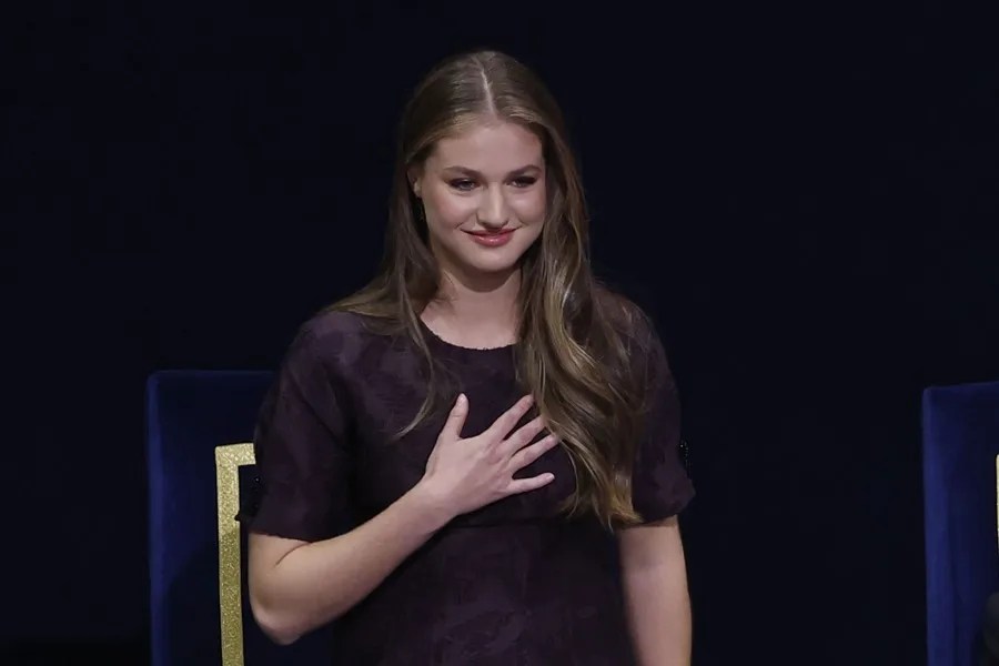 La princesa Leonor durante la ceremonia de entrega de los Premios Princesa de Asturias