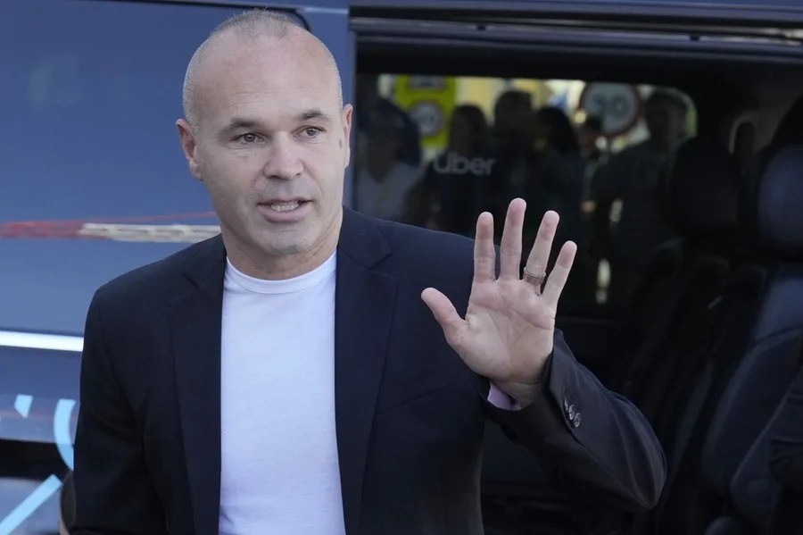 Denuncian por presunta estafa en Perú a una empresa de Andrés Iniesta, que rechaza acusaciones