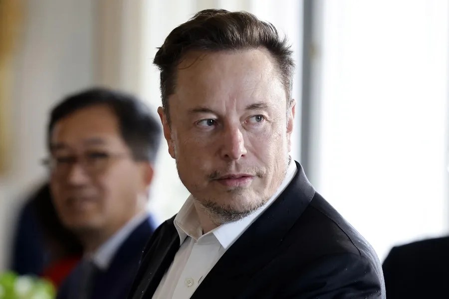 Los accionistas de Tesla aprueban dar a Elon Musk la cifra récord de un billón de dólares