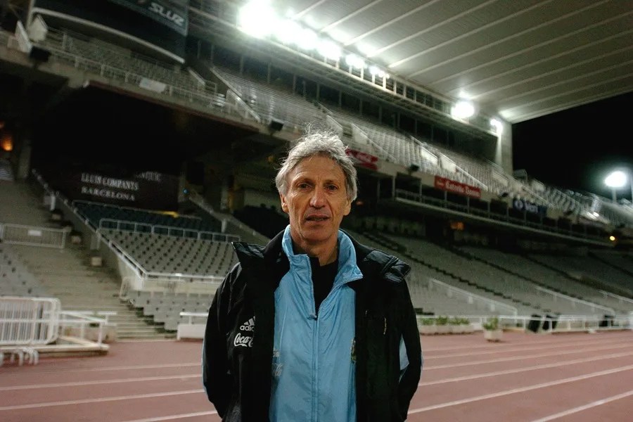MEMORIAS DE LA PELOTA | Pekerman, más MI6 que 007: el informe que desató el armagedón de Colo Colo