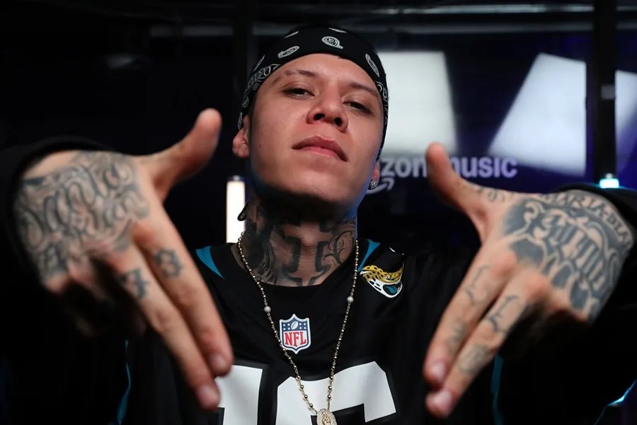 El rapero Santa Fe Klan: “‘Baile cholo’ es el primer disco que grabo en mis cinco sentidos”