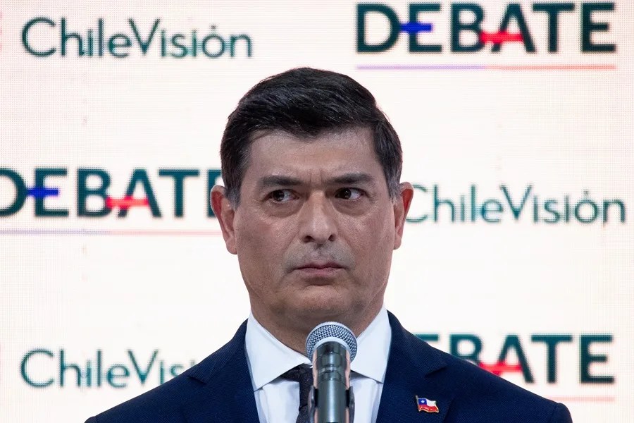 Fotografía de archivo del candidato a la Presidencia de Chile por el partido de la Gente, Franco Parisi, en Santiago (Chile). EFE/ Ailen Díaz