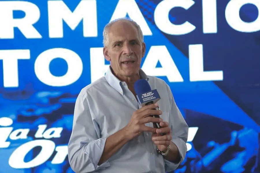 Fotografía cedida por el Partido Nacional del candidato Nasry Asfura, en un evento el pasado lunes.