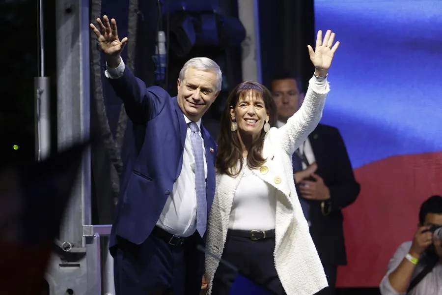 José Antonio Kast promete "restablecer el respeto a la ley" y dice que en Chile "va a haber un cambio real"