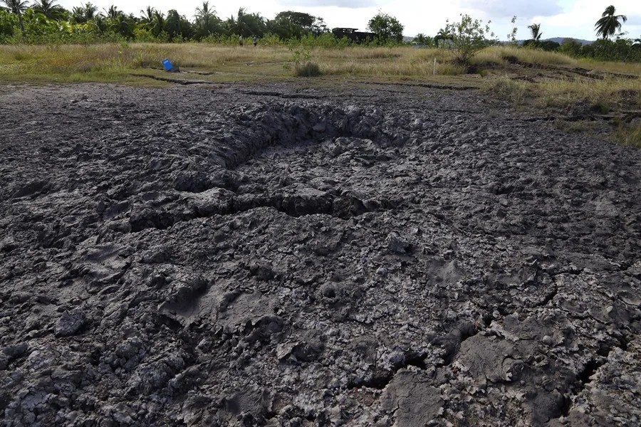 Erupciones en el volcán de lodo de Piparo en Trinidad y Tobago interrumpen la Nochebuena