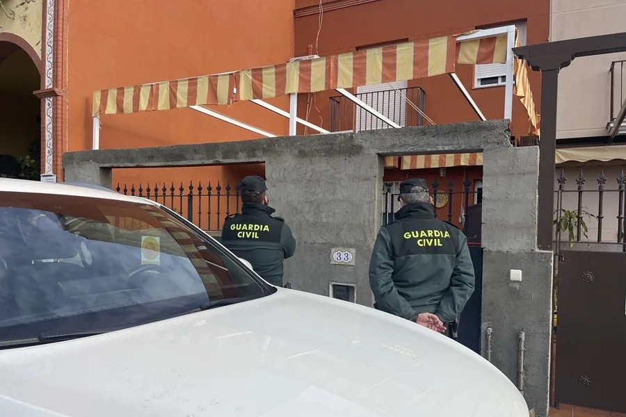 La Guardia Civil investiga la muerte a puñaladas de una mujer de 44 años en su casa de La Algaba (Sevilla),