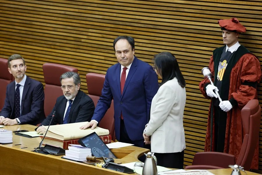 El nuevo president de la Generalitat, Juanfran Pérez Llorca, durante el acto de toma posesión de su cargo