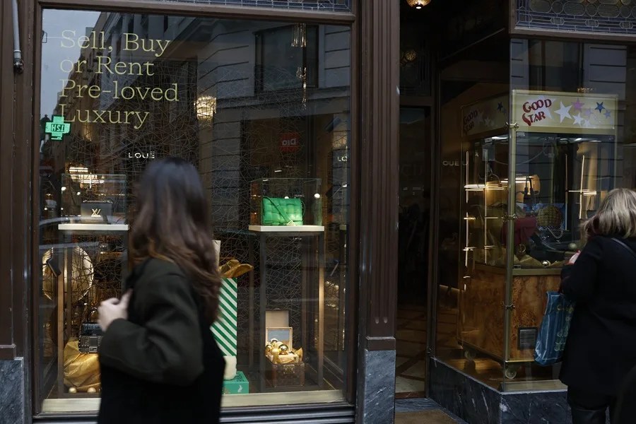 Escaparate de la tienda Loue en el centro de Madrid