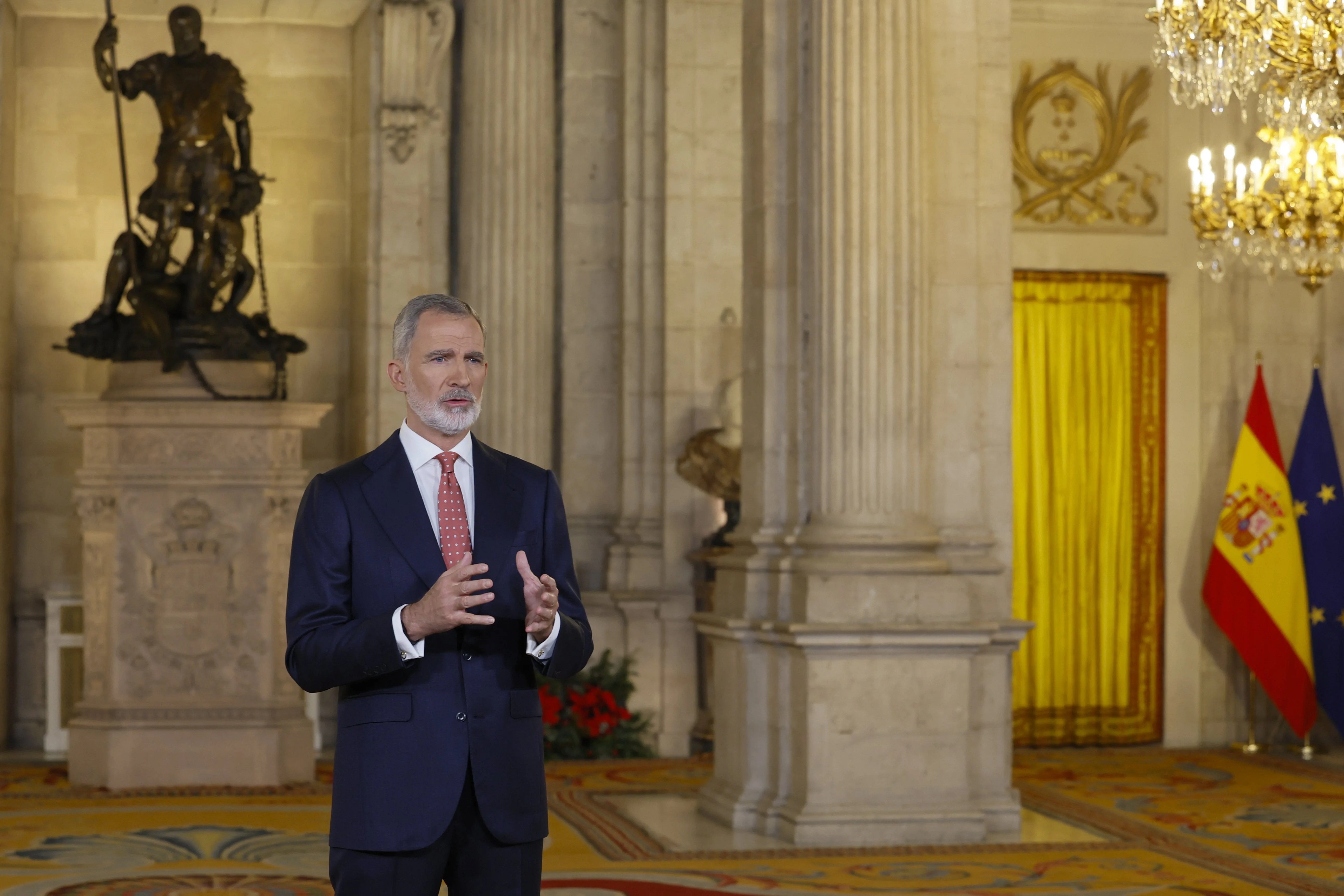 El rey Felipe VI pronuncia el tradicional mensaje de Nochebuena en el que hace balance de un año que ha sido complicado.