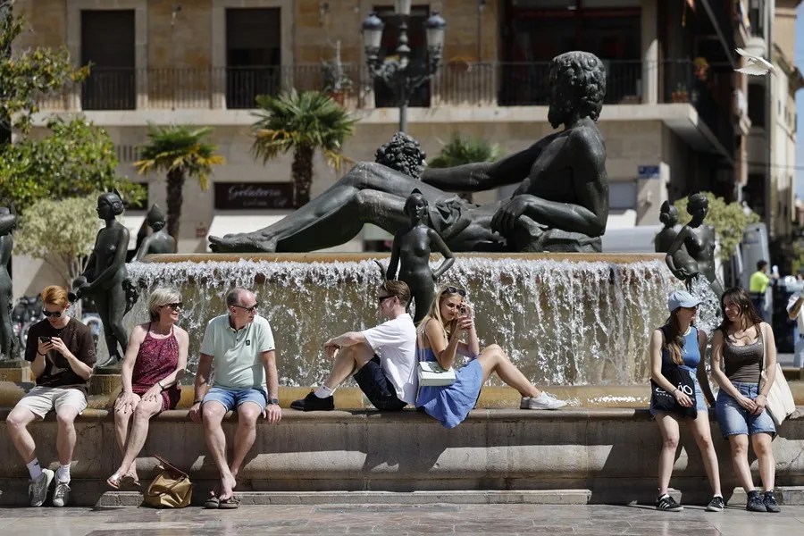 TURISTAS EXTRANJEROS