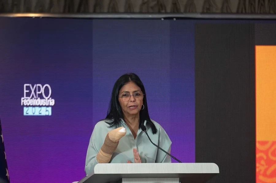 La vicepresidenta Delcy Rodríguez se encuentra en Venezuela, informa el canal Telesur