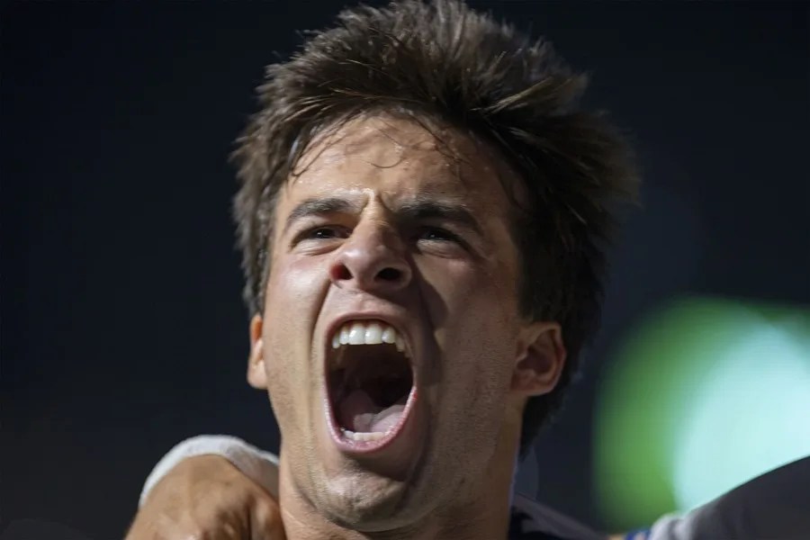 Riqui Puig vuelve a operarse por su lesión de cruzado y no regresará antes de 2027