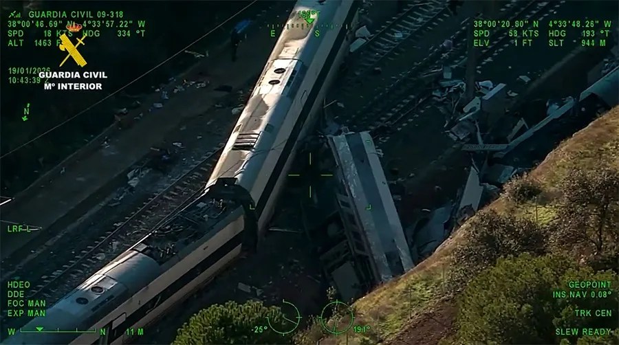 Vista aérea del accidente de trenes cerca de Adamuz