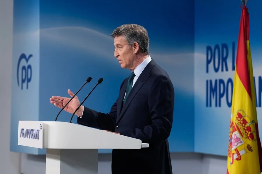 El presidente del Partido Popular, Alberto Núñez Feijoó, durante la rueda de prensa