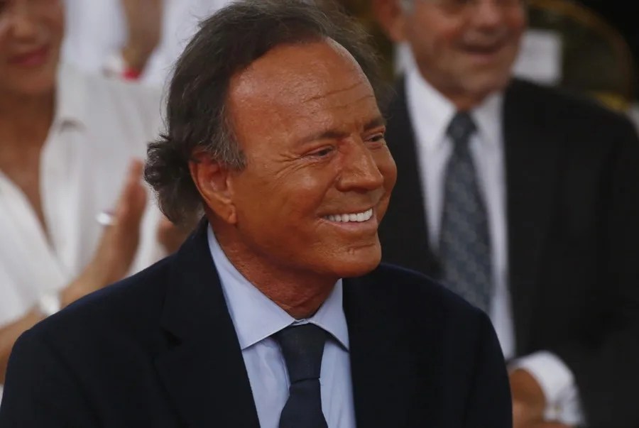 El cantante español Julio Iglesias