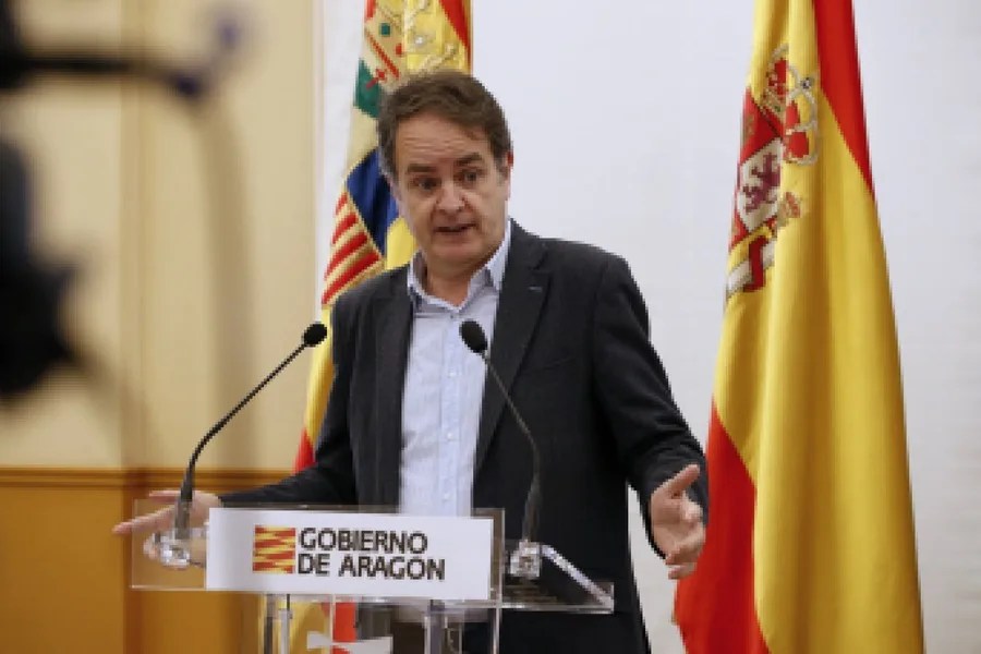 El candidato del PP a las Cortes de Aragón por Huesca y consejero de Hacienda, Roberto Bermúdez de Castro,