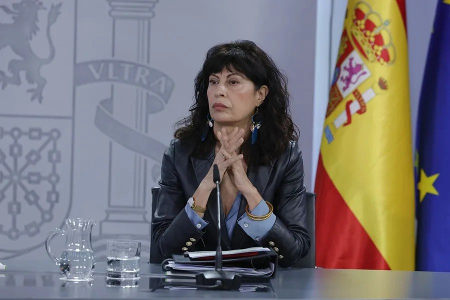 La ministra de Igualdad, Ana Redondo, durante la rueda de prensa ofrecida tras el Consejo de Ministros