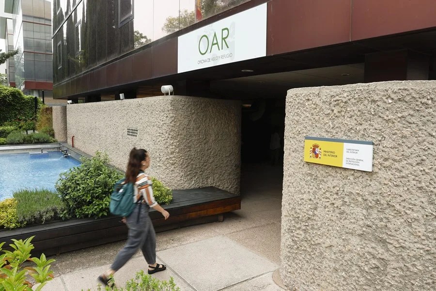 POLICIA REGULARIZACION EXTRANJEROS