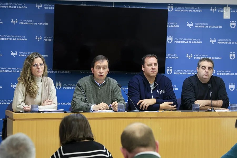 Las organizaciones agrarias de Aragón, ARAGA, ASAJA, UAGA y UPA, en unidad de acción, anuncian en rueda de prensa la gran movilización del próximo 21 de enero del campo aragonés con una tractorada en Zaragoza.