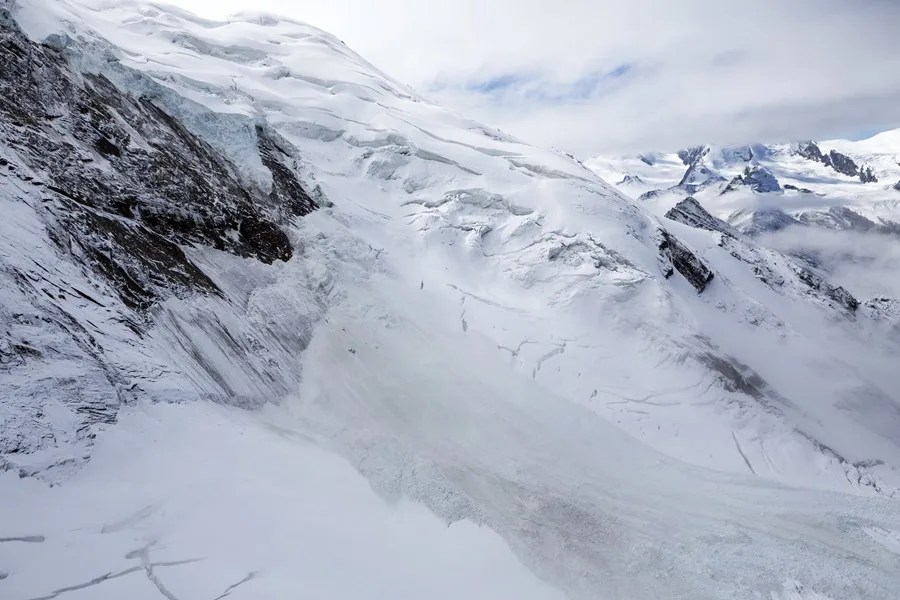 Imagen de archivo de una avalancha de hielo en Valais