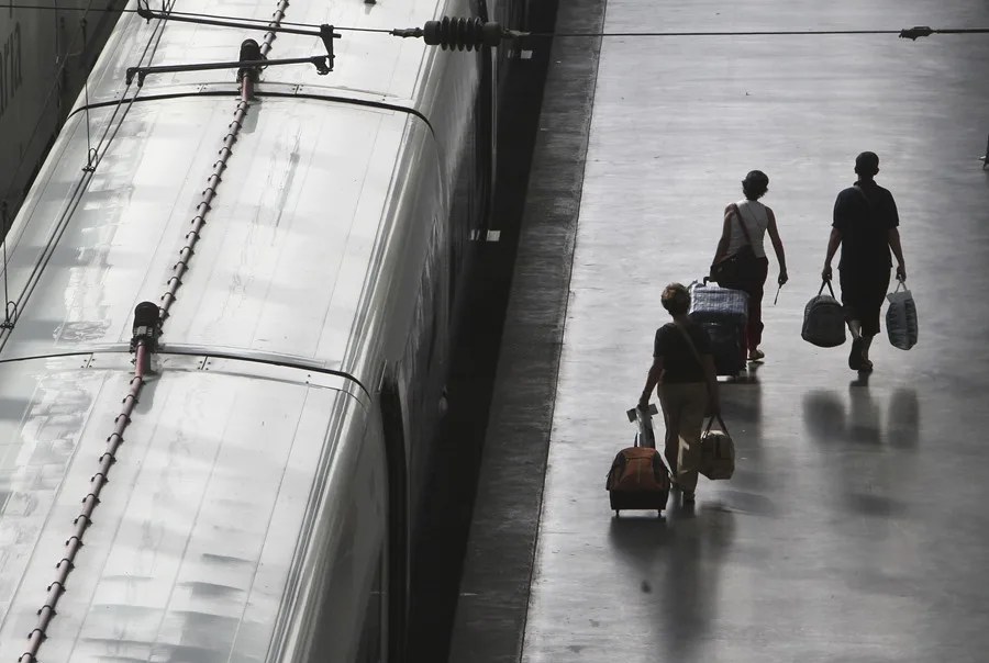 ADIF AVE MADRID BARCELONA