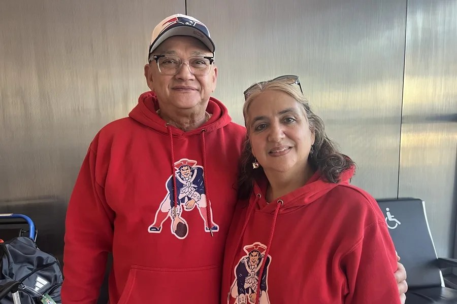 El orgullo de los padres de Andy Borregales por su debut en el Super Bowl: "En Venezuela están todos vueltos locos"