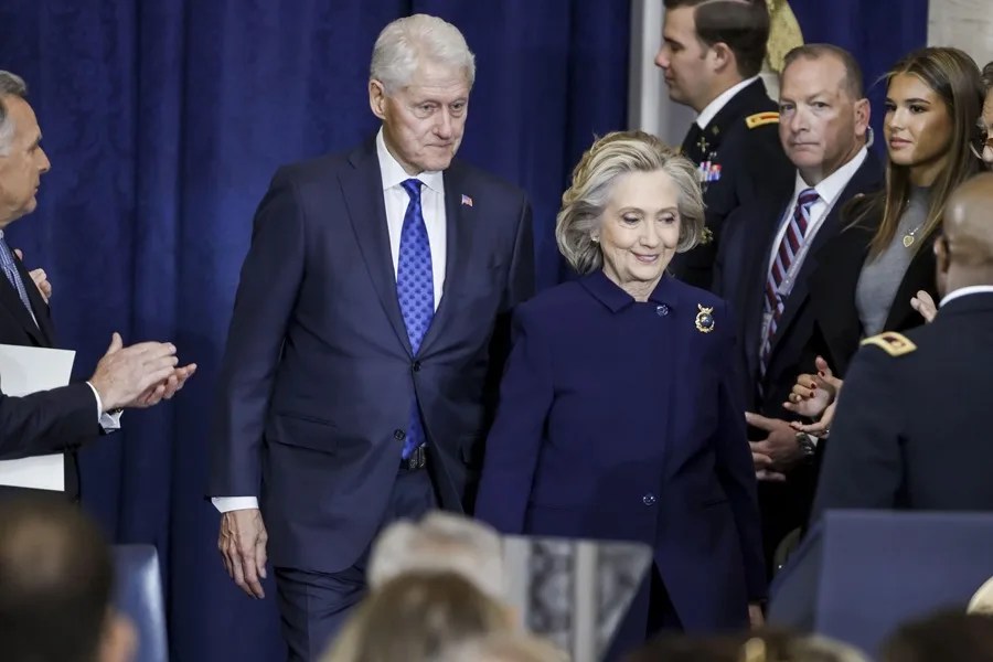 Hillary Clinton niega ante el Congreso de EE.UU. que conociera a Jeffrey Epstein o sus delitos