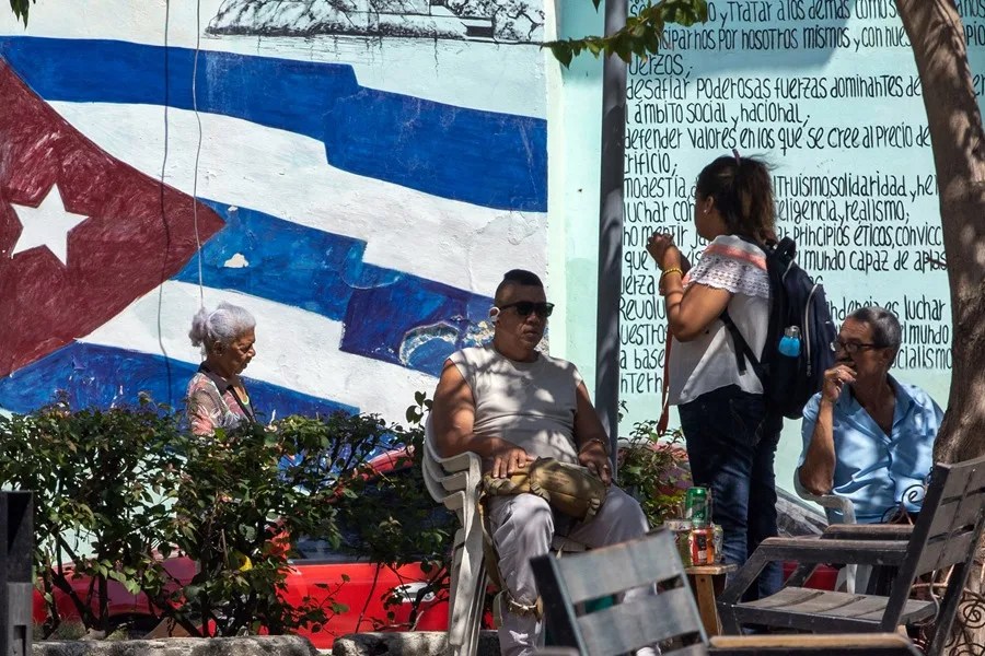Susan Sarandon, Mark Ruffalo y otras personalidades piden a Trump detener el "cruel asalto" contra Cuba