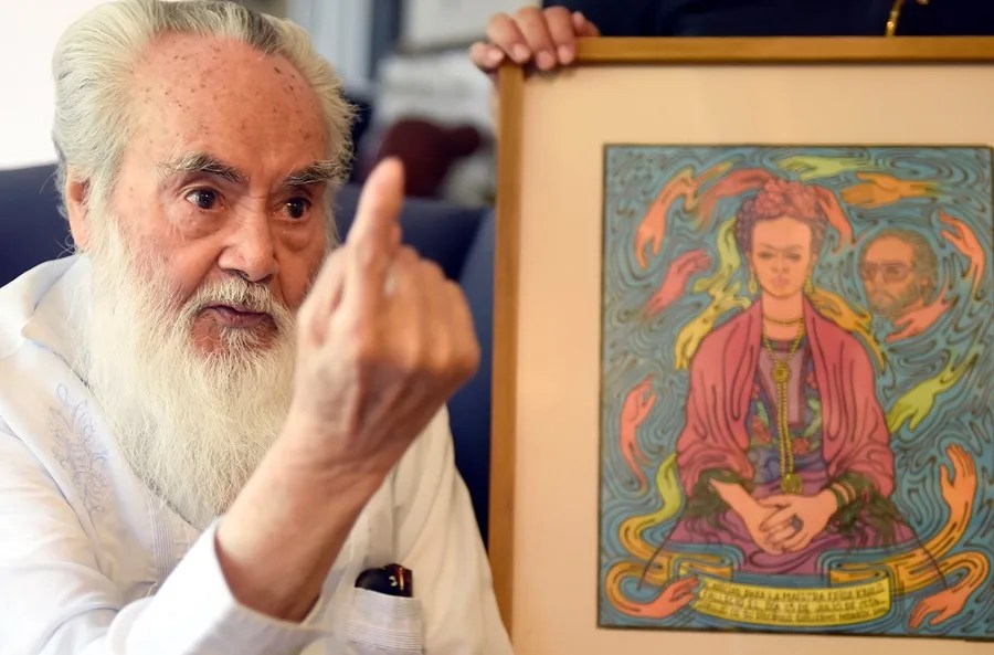 El artista mexicano Guillermo Monroy Becerril