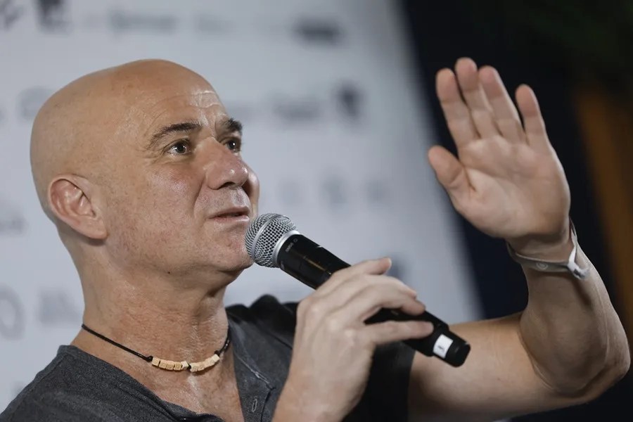 Agassi le recomienda al brasileño João Fonseca ignorar las expectativas de los demás