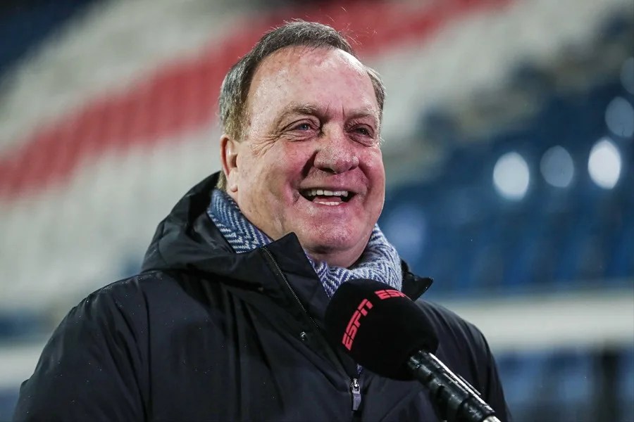 El seleccionador de Curaçao, Dick Advocaat, dimite por los problemas de salud de su hija