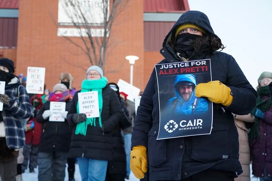 Identifican a los agentes que dispararon causando la muerte de Alex Pretti en Mineápolis